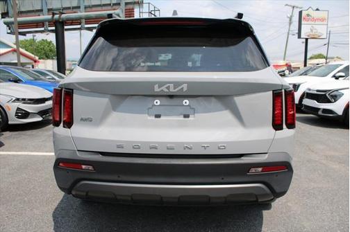 2022 Kia Sorento S