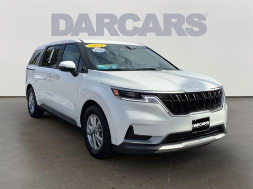 Snow White Pearl 2024 Kia Carnival LX
