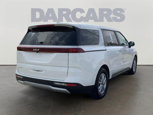 Snow White Pearl 2024 Kia Carnival LX