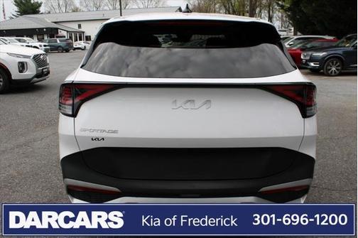 2024 Kia Sportage EX