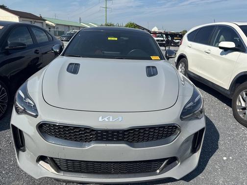 2022 Kia Stinger GT1