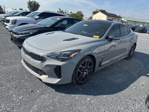 2022 Kia Stinger GT1