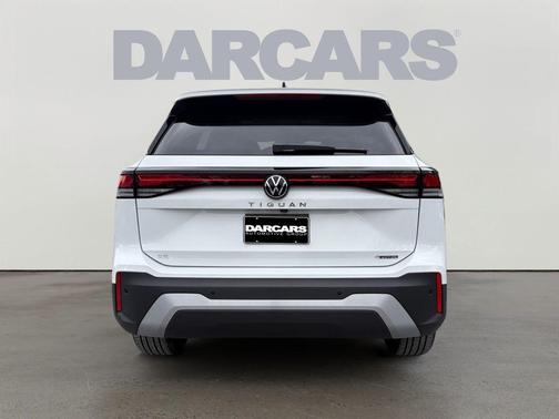 2025 Volkswagen Tiguan 2.0T SE 4MOTION