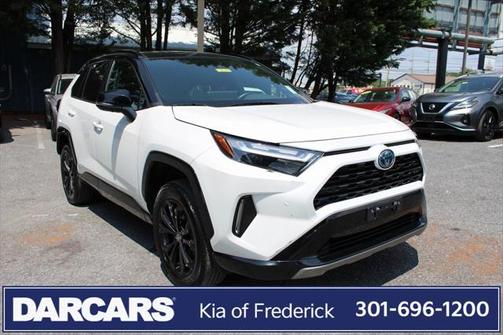 2024 Toyota RAV4 Hybrid SE