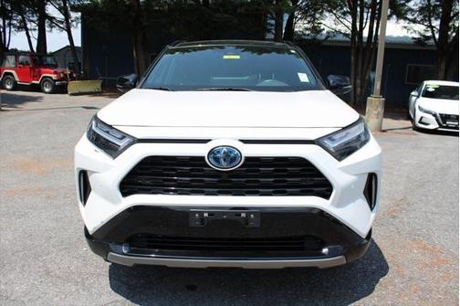 2024 Toyota RAV4 Hybrid SE