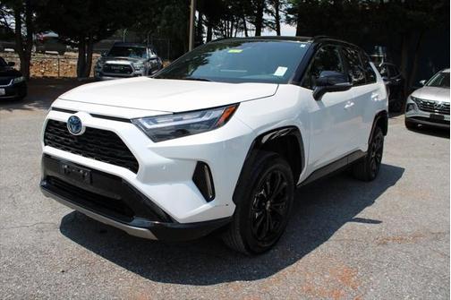 2024 Toyota RAV4 Hybrid SE