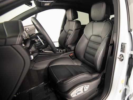 2026 Porsche Macan GTS