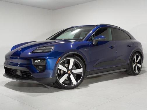 2025 Porsche Macan 4