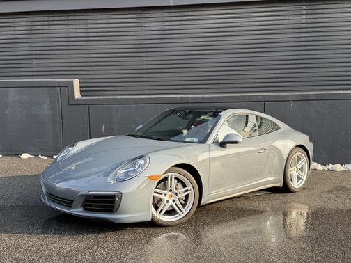 2017 Porsche 911 Carrera 4