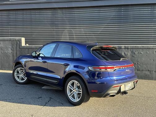 2025 Porsche Macan 