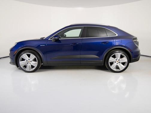 2024 Porsche Macan 4