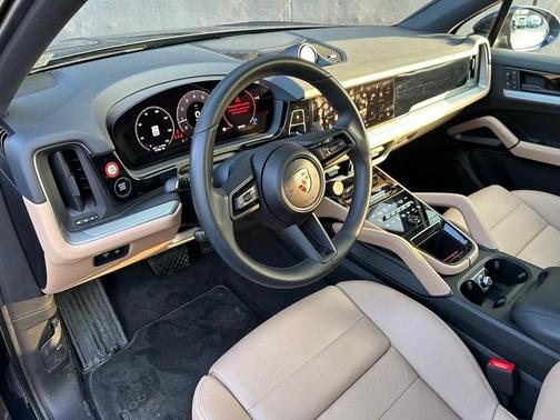 2025 Porsche Cayenne Cayenne
