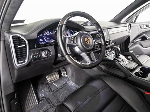 2022 Porsche Cayenne GTS
