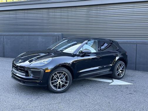 2025 Porsche Macan