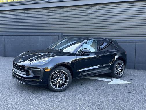 2025 Porsche Macan