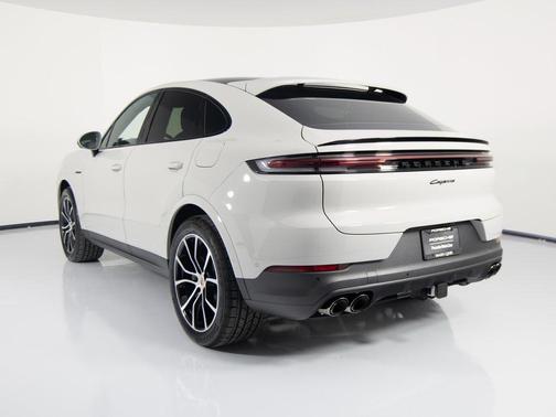 2026 Porsche Cayenne Cayenne E-Hybrid