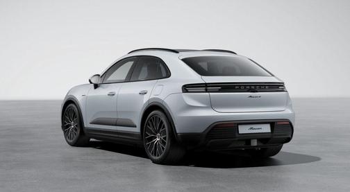 2026 Porsche Macan 4
