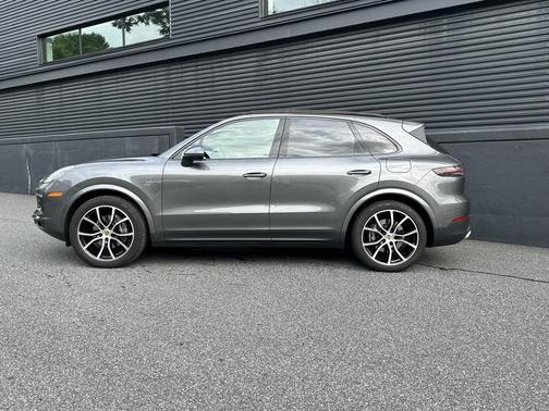 2020 Porsche Cayenne E-Hybrid