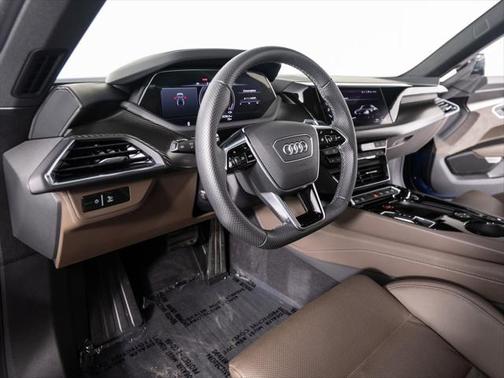 2022 Audi e-tron GT Prestige