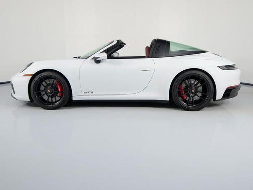 2023 Porsche 911 Targa 4 GTS