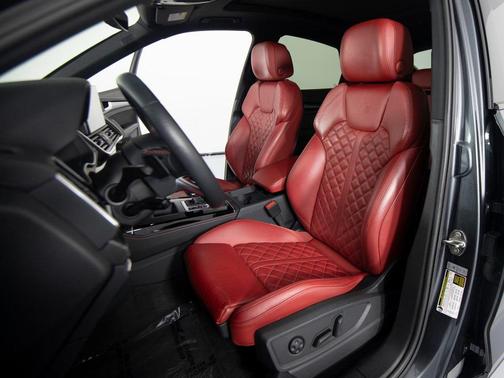 2023 Audi SQ5 3.0T Premium Plus