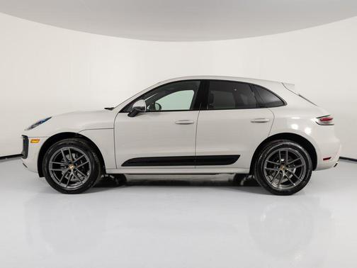 2025 Porsche Macan T