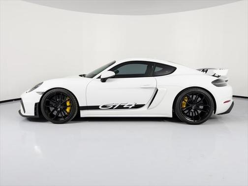 2022 Porsche 718 Cayman GT4