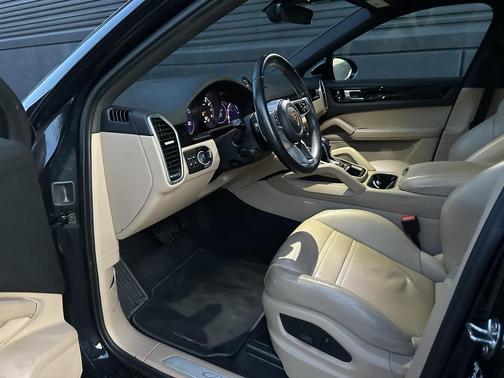 2023 Porsche Cayenne Cayenne