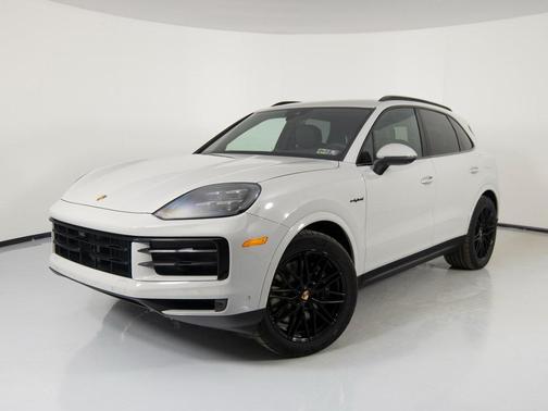 2026 Porsche Cayenne E-Hybrid
