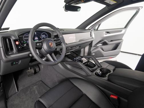 2026 Porsche Cayenne E-Hybrid