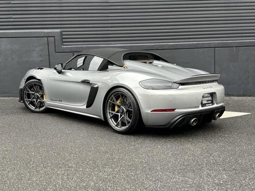 2025 Porsche 718 Spyder RS