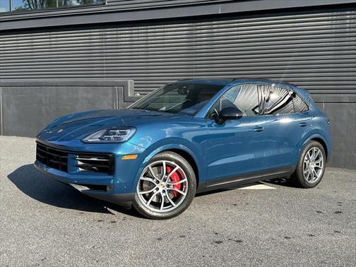2024 Porsche Cayenne S