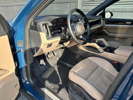 2024 Porsche Cayenne S
