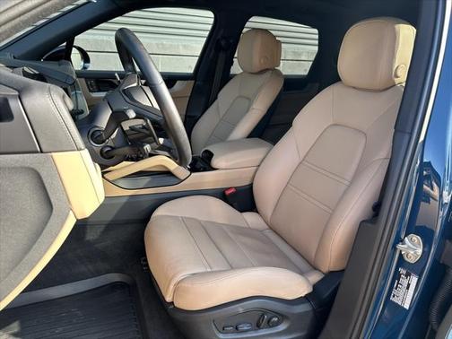 2024 Porsche Cayenne S