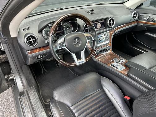 2016 Mercedes-Benz SL 550 SL 550