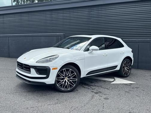 2024 Porsche Macan Base