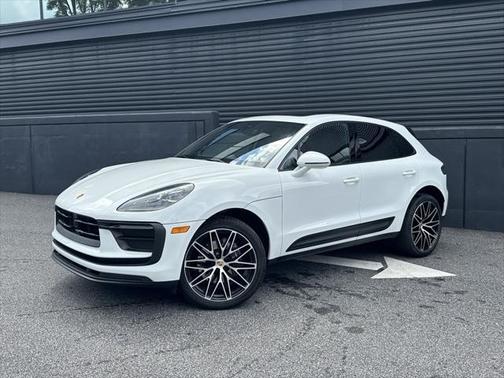 2024 Porsche Macan Base