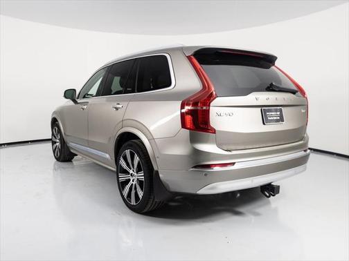 2022 Volvo XC90 T6 Inscription