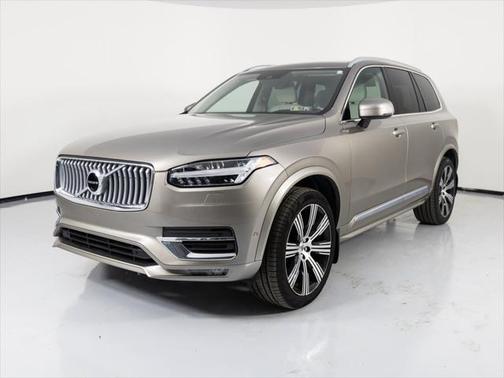 2022 Volvo XC90 T6 Inscription