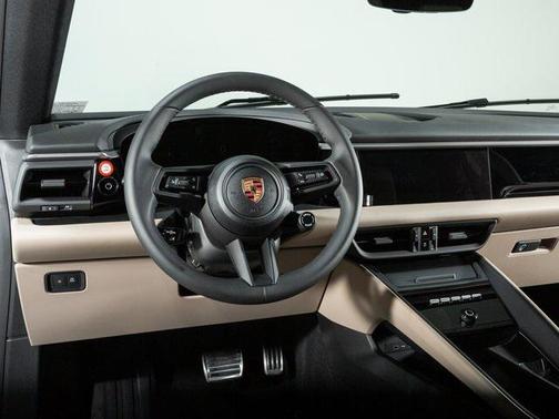 2025 Porsche Macan 4S