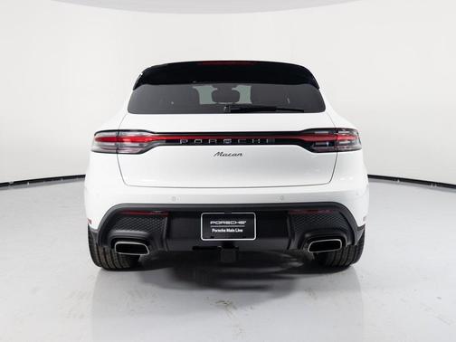 2025 Porsche Macan