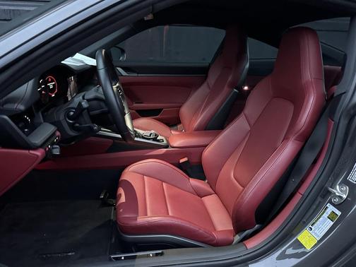 2024 Porsche 911 Carrera 4S