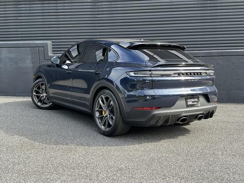 2025 Porsche Cayenne Turbo GT