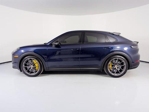 2025 Porsche Cayenne Turbo GT