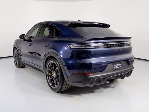 2025 Porsche Cayenne Turbo GT