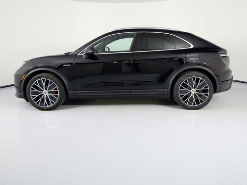 2025 Porsche Macan 4S