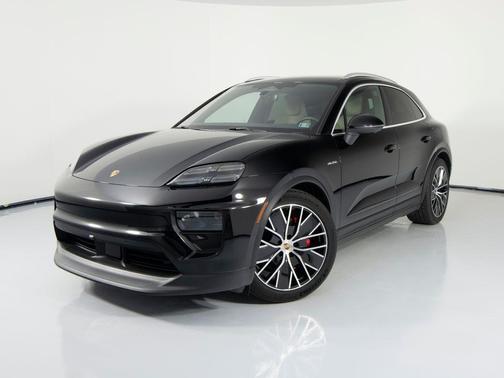 2025 Porsche Macan 4S