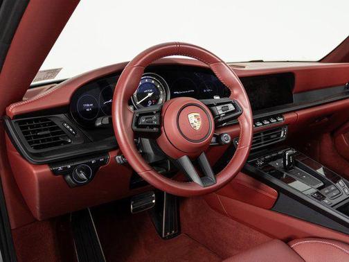 2023 Porsche 911 Carrera GTS