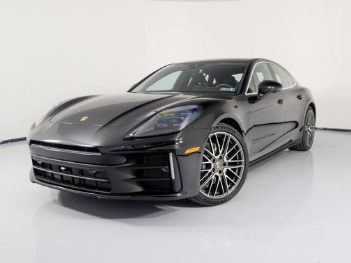 2026 Porsche Panamera 4
