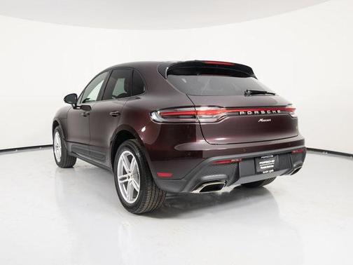 2025 Porsche Macan